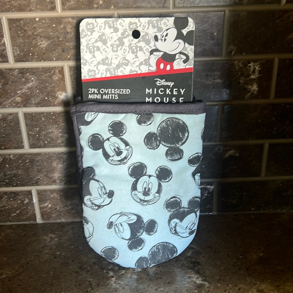 DISNEY MICKEY MOUSE 2 PK MINI MITS